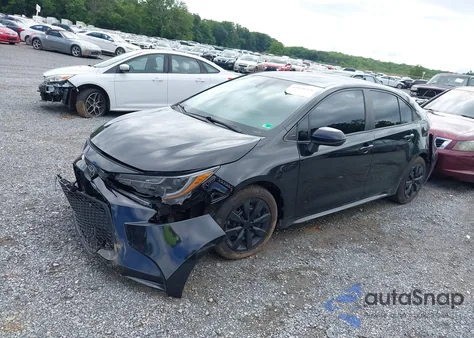 2021 Toyota Corolla Le z USA, uszkodzony, nr VIN 5YFEPMAE4MP232003